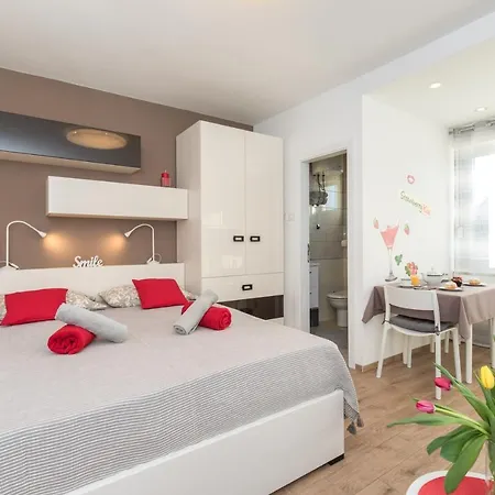 Centre 4* קרק