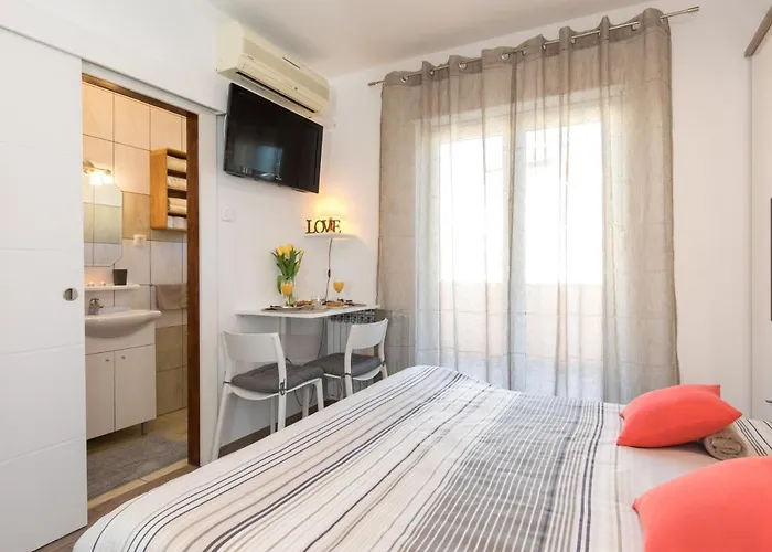 Centre 3* Krk Town